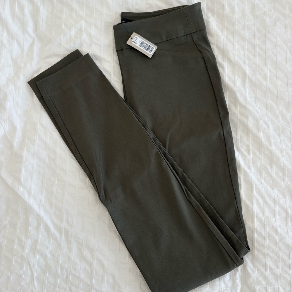 New With Tags RW&Co Legging Dress Pants